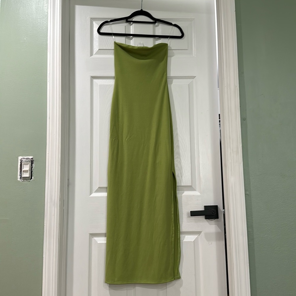 Body con green dress